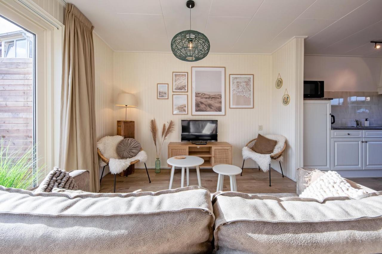 De Leeuwerik Villa De Koog  Bagian luar foto