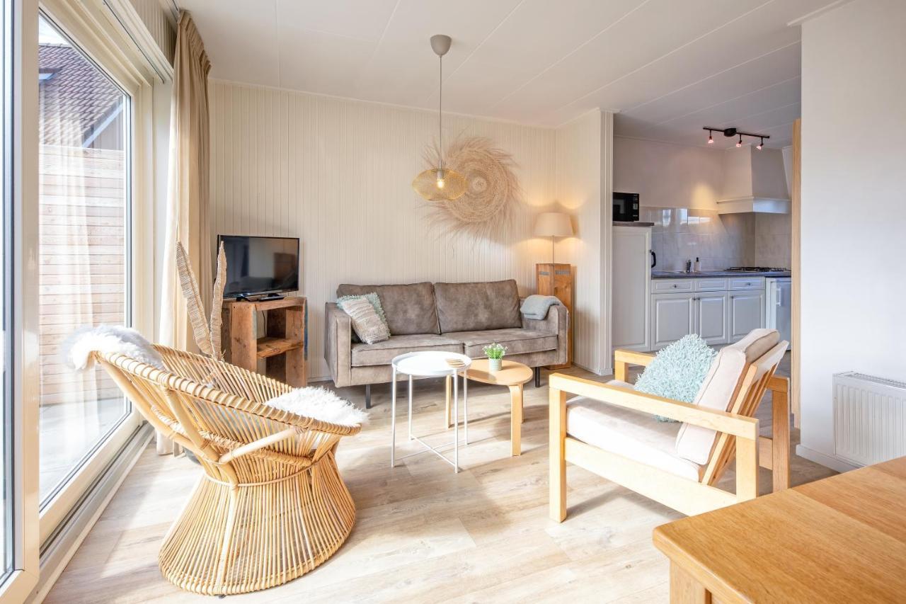 De Leeuwerik Villa De Koog  Bagian luar foto