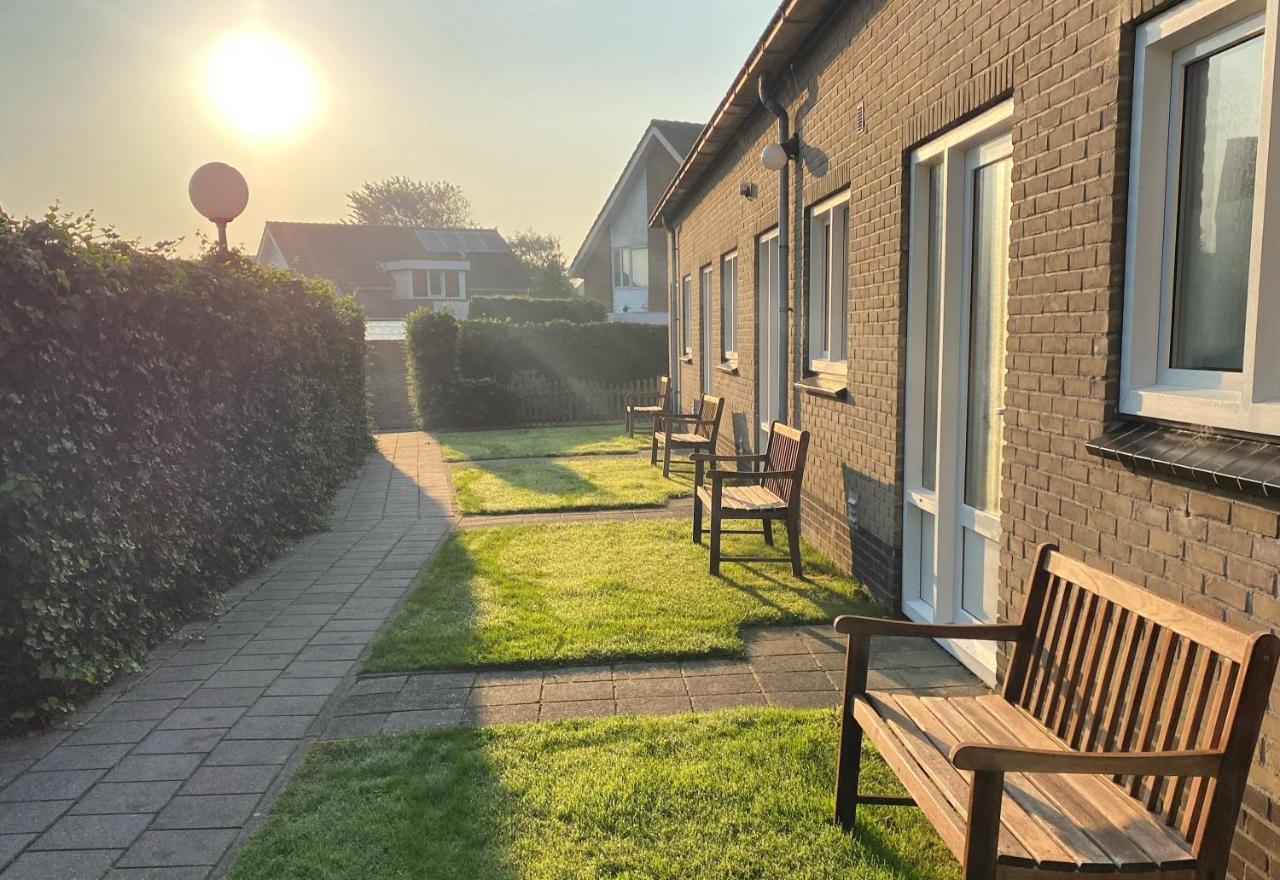 De Leeuwerik Villa De Koog  Bagian luar foto