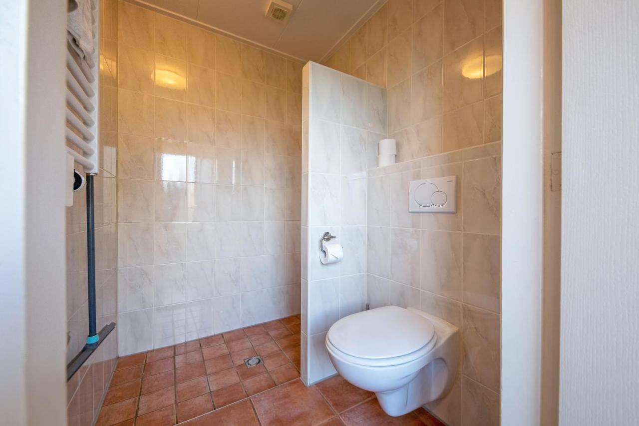 De Leeuwerik Villa De Koog  Bagian luar foto